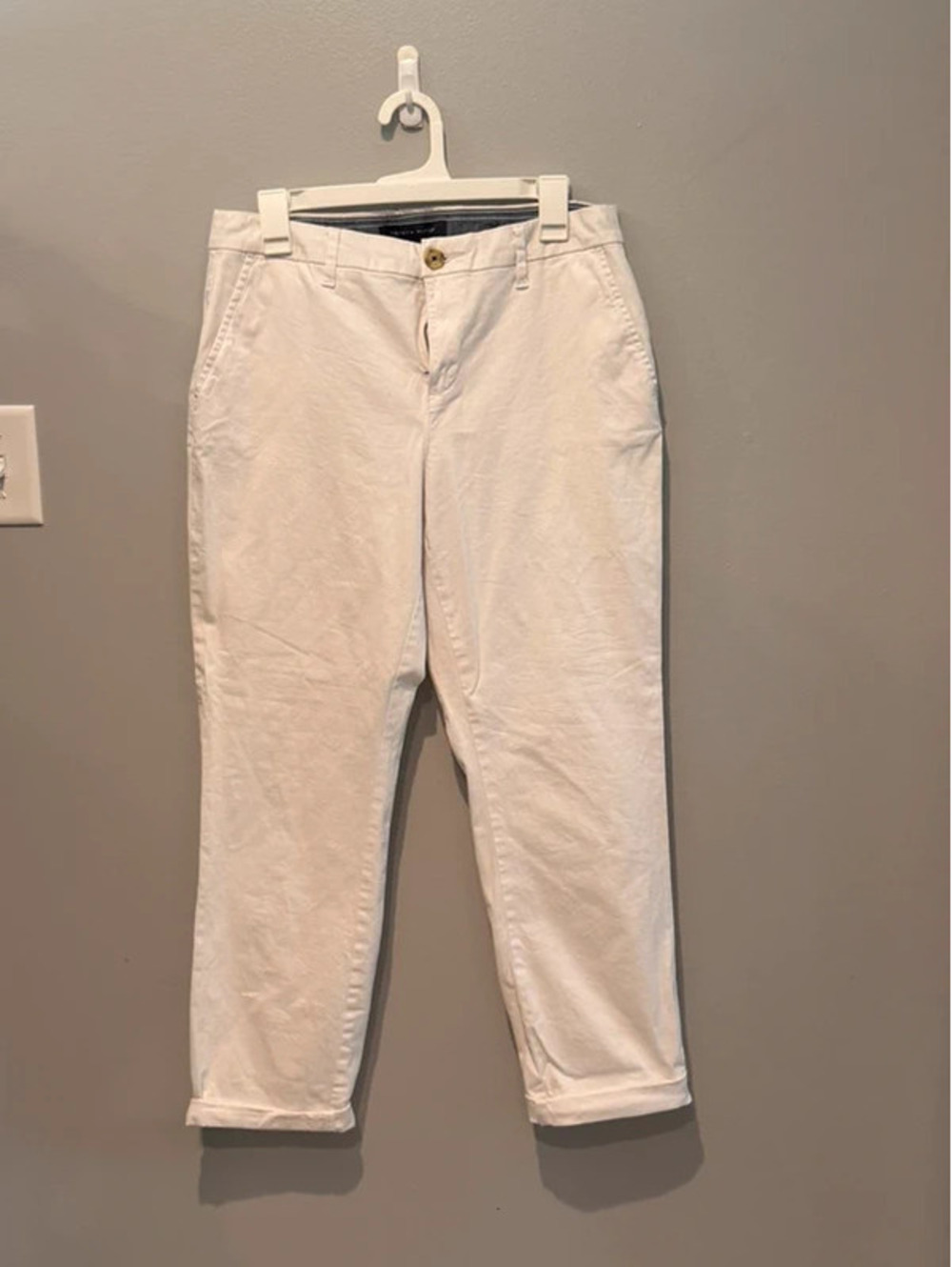 Tommy Hilfiger White Cropped Chino Pants Size 10 Women’s Casual